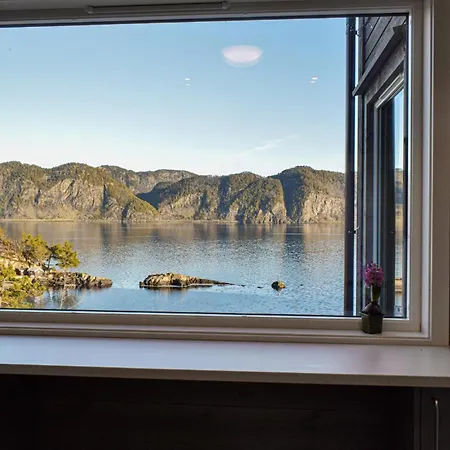 Holiday home Lovely In With House Sea View Moi