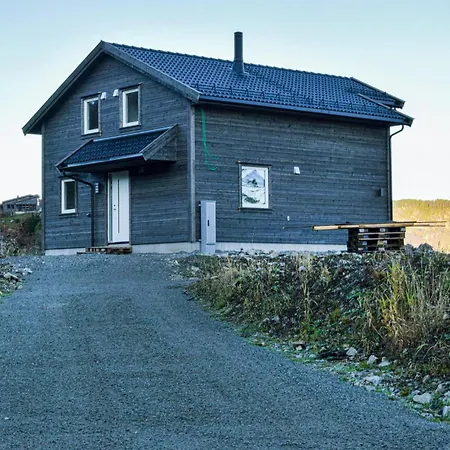 Lovely In With House Sea View